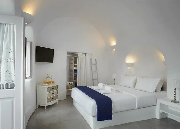 Naftilos 아파트 이아