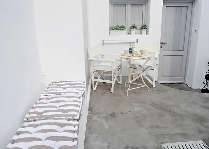 Naftilos 아파트 이아